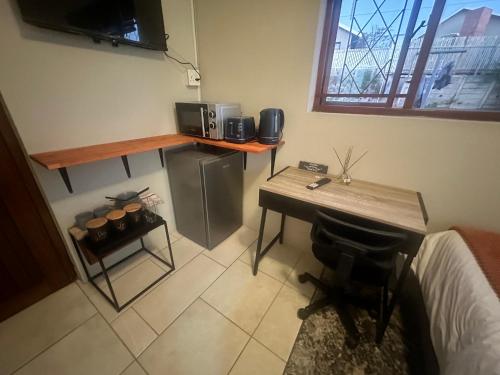Kitchen, Cozy Hide in Beacon Bay