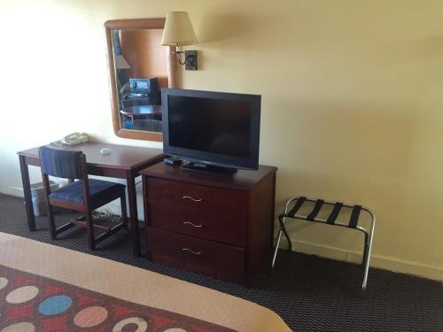 Budget Inn Wildwood - image 8