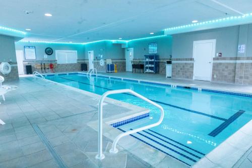 Swimming pool, Homestead Lodge Apart Hotel in Pleasantville (NJ)