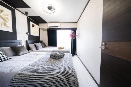 G112新宿最中心 交通枢纽 超级商圈 两室一厅 新宿三丁目车站4分 2 rooms Shinjuku center 4 mins to ST Max 7P 直达新宿 涉谷 表参道 池袋 上野 代代木 银座 原宿