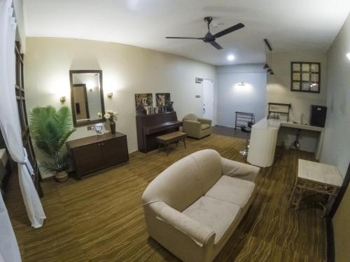 Najmi Inn Hotel in Merang