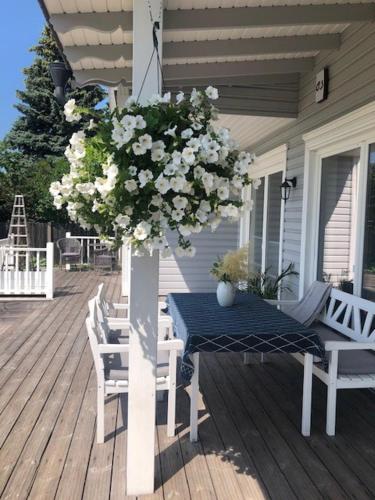 Breeze Residence Villa