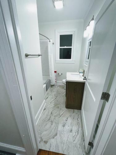 Renovated 1 Bedroom In Forest Hills - B in Durham, USA