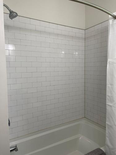 Renovated 1 Bedroom In Forest Hills - B in Durham, USA