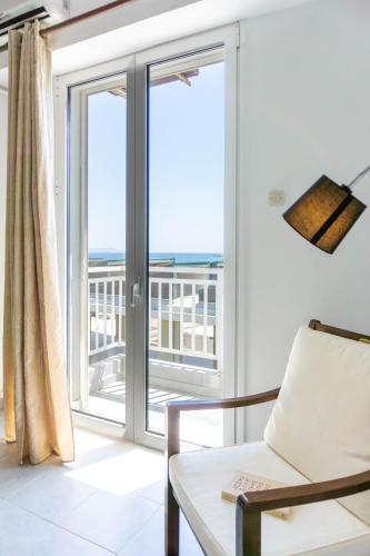 Spacious cozy seaview apartment in Heraklion 1