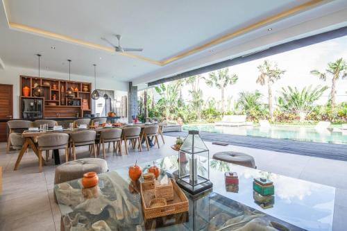 Deluxe Villa image 9