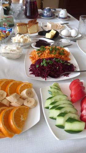 Їжа та напої, Baleni in Сісіан