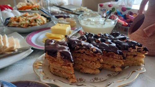 Їжа та напої, Baleni in Сісіан