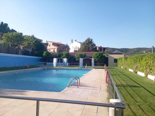 Úszómedence, CASA RURAL LES ROQUETES in Rafales