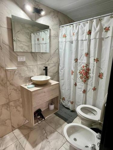 Duša, Hospedaje Los Lapachos in Libertador San Martn