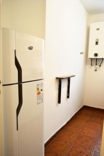 One-Bedroom Apartment image 4