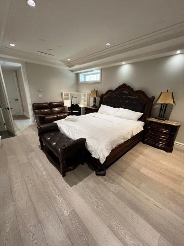 Private Rooms in Vancouver West