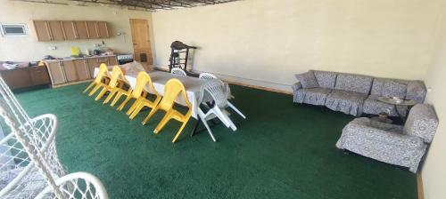 virtuve, Alay Guest House in Tokmok