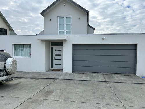 Cbay 1 Bedroom Suite in ทิมารู