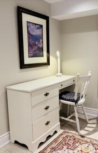 Spacious Basement in Oakville, Oakville (photo 9)