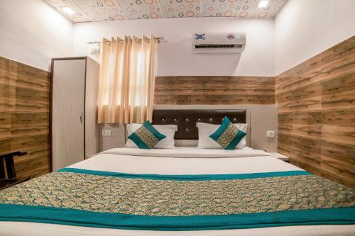 Hotel O krishna – Noida, DC