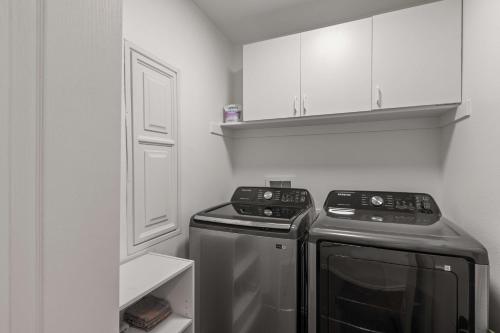 Fox Bay N203 by Moose Management Fox Bay N203 by Moose Management