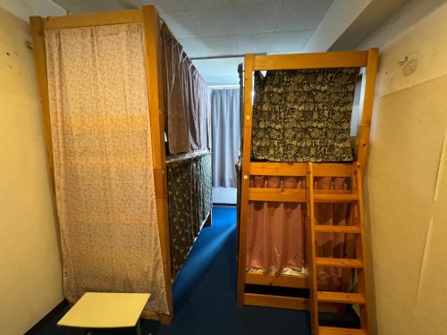 Guest House 樂 -Luck- Room Type - Quadruple Room with Shared Bathroom