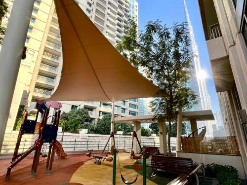 Cozy 2 BR - Burj Khalifa&Dubai Mall - poolGymSauna - image 13