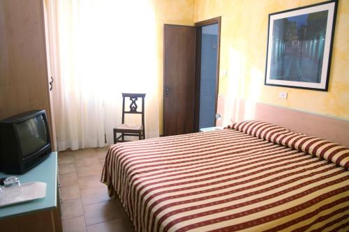 Economy Double or Twin Room