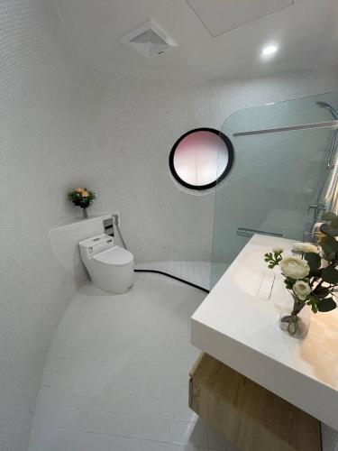 Garden View Room with Shared Pool image 10