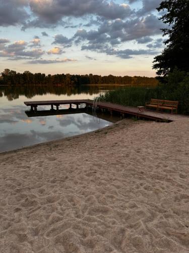 Lake House Borowe