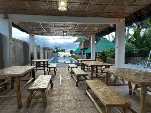 Facilities, Oktowaves hotel Beach resort in Catandaan