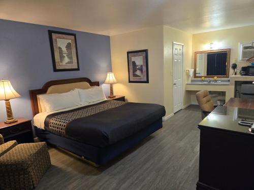 Rodeway Inn & Suites - image 10