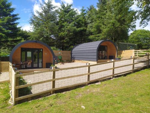 Заобикаляща среда, little peru luxury pods and alpaca farm in South Carrick