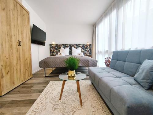 Design Apartment für bis zu 4 im 2 OG, modern, Dachterrasse, Grill, ruhige Lage, Disney plus, Wii, LAN und WLAN in Nürnberg, Deutschland