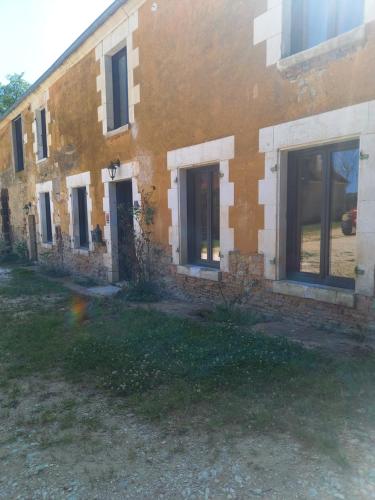 La folie gîte à louer Le Chesneau