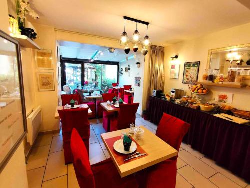 Ételek és italok, HOTEL DU FORT in Meulan-en-Yvelines
