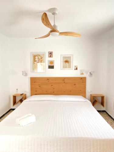Standard Double Room with Fan image 7