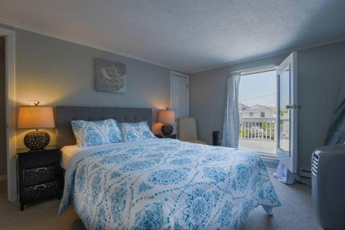 New cozy coastal retreat! in Groton, USA