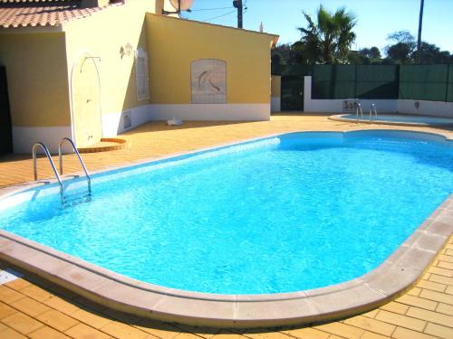 Swimming pool, Casa Lima Reis near Aqualand Algarve