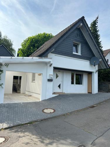 Charmanter Rückzugsort Parkplatz Küche eigener Eingang in Nümbrecht, Deutschland