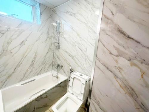 Lavish Bohemian 1 BR in Marina with Rooftop Pool, Дубай (фото 4)