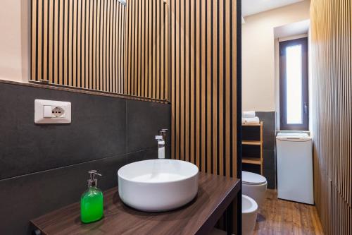 Studio Apartment image 8