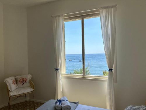 FronteMare & MariMare Isola Bella Apartment by Taormina Holidays, Таормина (фото 4)