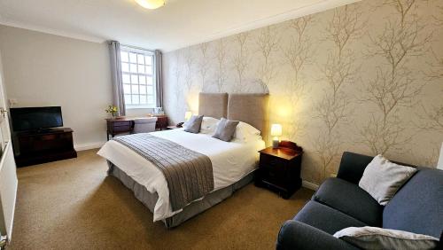 1 queen bed