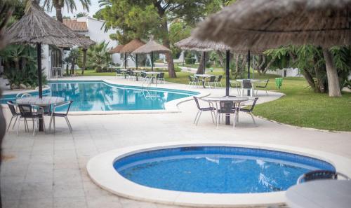 R157 - Casa Alorda Park con Piscina , Jardin y Cerca de la Playa, Калафель (фото 5)