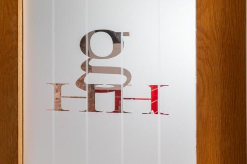 Georgian House Hotel - image 13