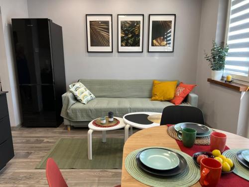 Apartament "Siwy" na Osiedlu Zachod w Stargardzie · Warnice