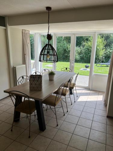 Wyposażenie, Leuke Vakantie Villa aan 't Strand voor max 9 pers en 1 baby in Kamperland