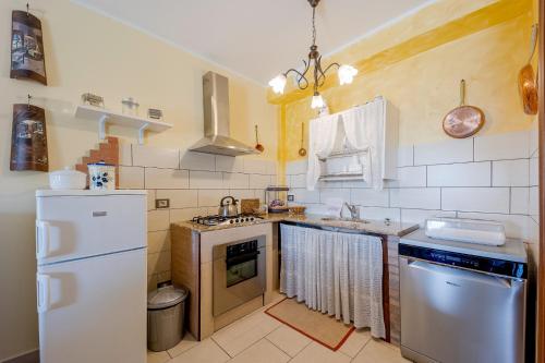 LA TAVERNA tra gli ulivi in Perinaldo