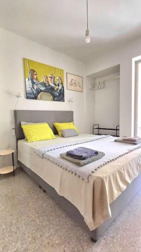 2 bedrooms, large balcony near the sea, Athens (photo 3)