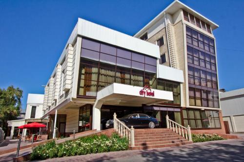 City Hotel Bishkek - Bishkek