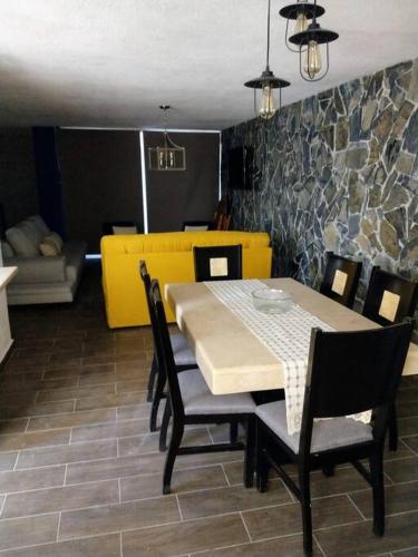 Hermoso Depto en Club Burgos Bugambilias Temixco in Tres de Mayo