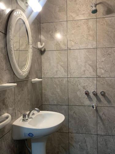 One-Bedroom Apartment image 1
