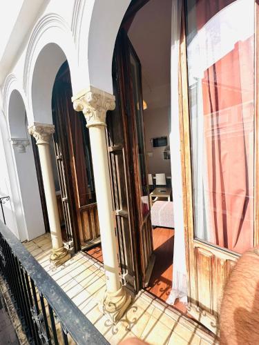 Apartamentos Templo DIana - image 11